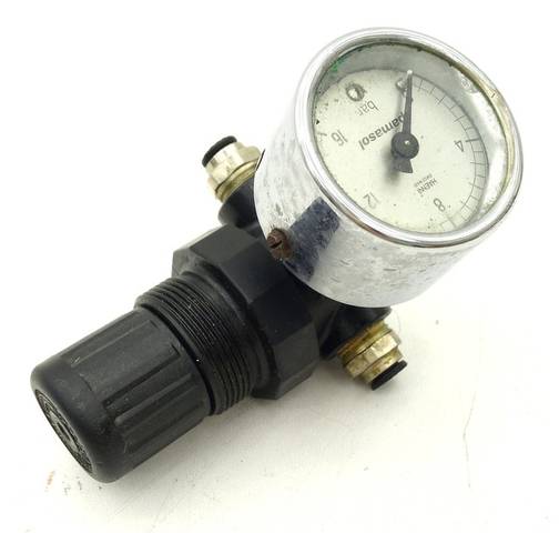 Norgren Pressure Regulator Regulator R07-205-RNMG with Pressure Gauge