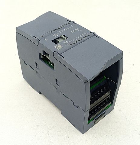 وحدة الخرج DC SM1222 16xDO 24V S7-1200 من سيمنز 6ES7221-1BH32-0XB0، الإصدار E-Stand 02