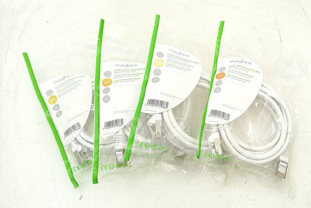 4x 2 m كابل شبكة Nedis CAT 8.1 S/FTP مع موصلات RJ45 بسرعة 40 Gbps – CCGP85520WT20