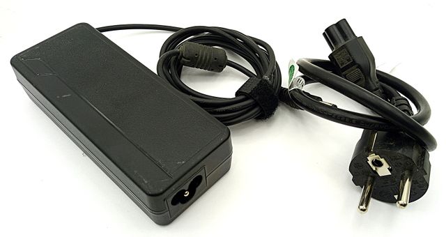 Зарядное устройство — адаптер питания Huntkey HKA09019047-6U, 19 V, 4.74 A