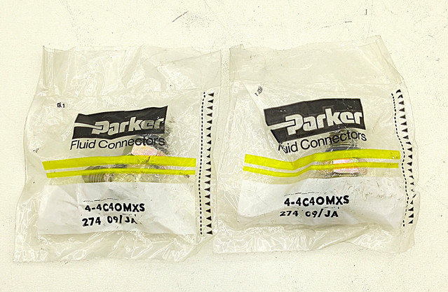 2x Parker 4-4C4OMXS Fitting Elbow Angle Fitting 90°
