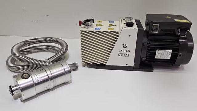 Varian DS 602 Zweistufige Drehschieberpumpe Vakuumpumpe