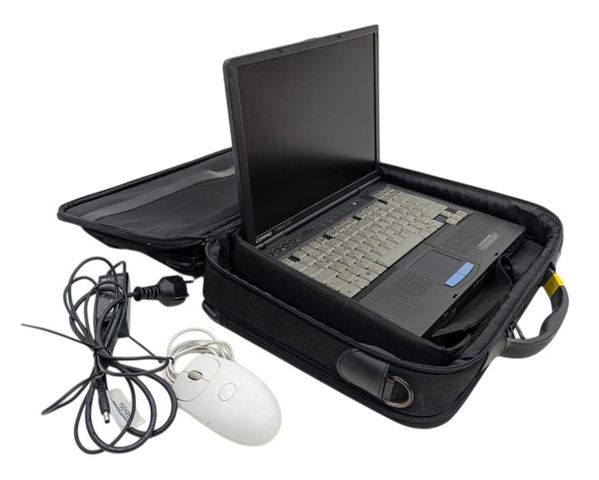 Ноутбук Compaq Armada E500 — надёжный бизнес-ноутбук