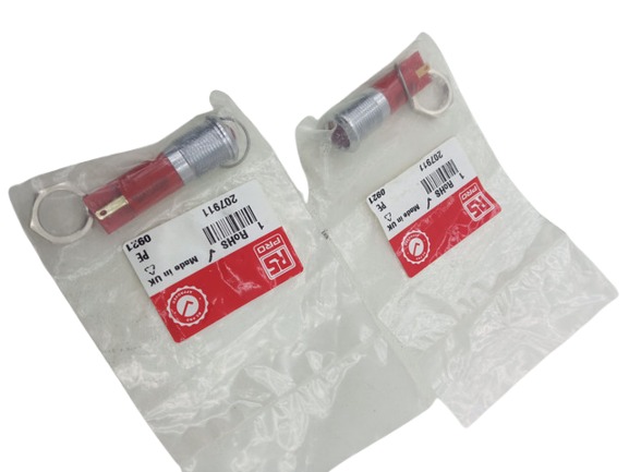 2x RS Pro 207911 Panel Mounting Display Red LED 14mm