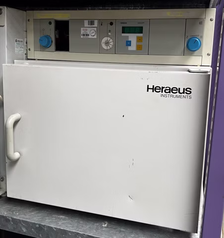 Heraeus T6030 Brutschrank Inkubator 300°C Trockenschrank Wärmeschrank T 6030