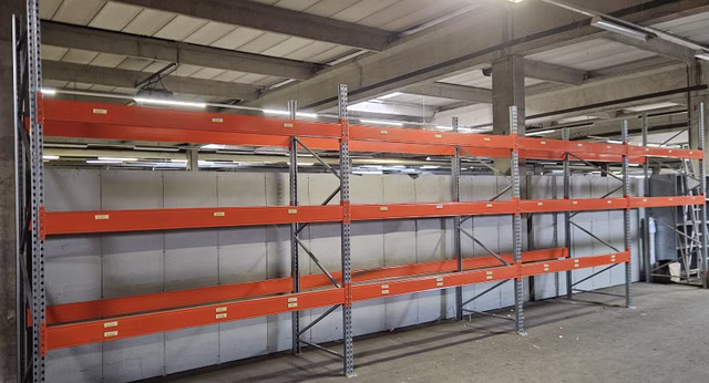 11 Meter AR Racking Palettenregal Höhe 3,5 Meter Schwerlastregal 3 Ebenen