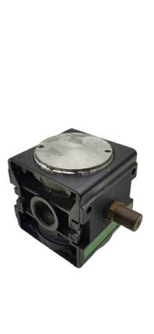 Пневматически управляемый заправочный клапан Bosch 0 821 300 936