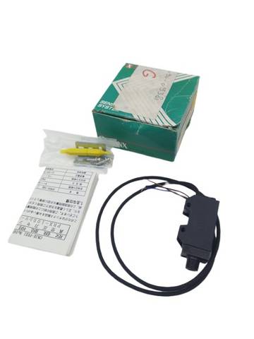Регулируемый датчик давления Sunx PRX-100 12-24VDC