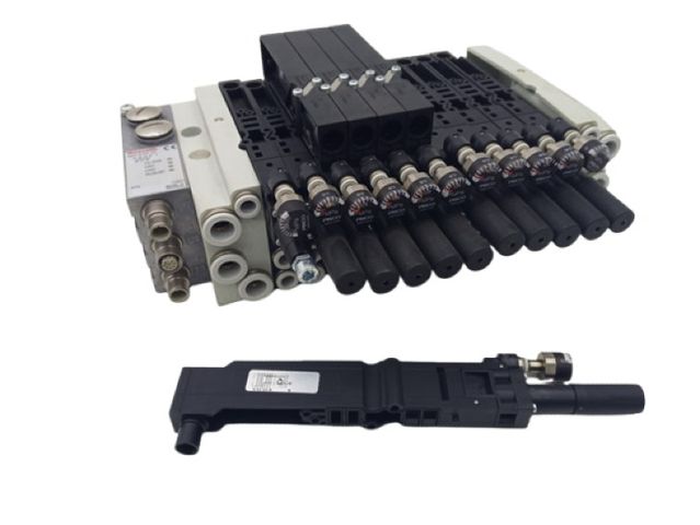 Rexroth R 480716684 Valve Block:BDC-B-DP_32 + 11x 0821302200