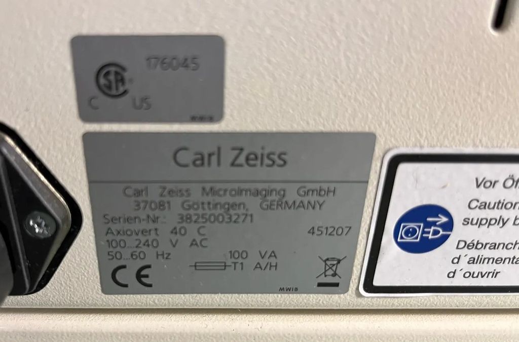 Carl Zeiss Axiovert 40C Inverses Lichtmikroskop für Laboranwendungen Carl Zeiss Axiovert 40C Inverses Lichtmikroskop für Laboranwendungen