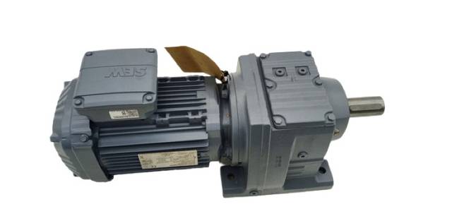 Мотор-редуктор Sew-Eurodrive R57 DRN80M4/BE1 0.75 kW 230/400V