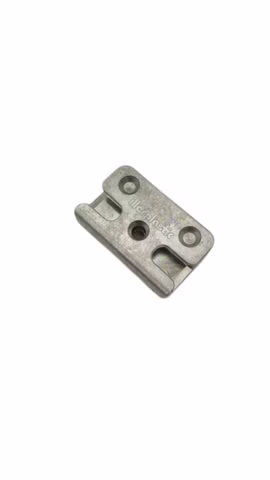 10x Maco 370907 Schließteil PVC Silber Fensterbeschlag