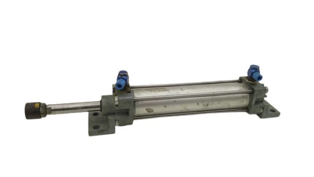 Double-Acting Pneumatic Cylinder With Support Rod