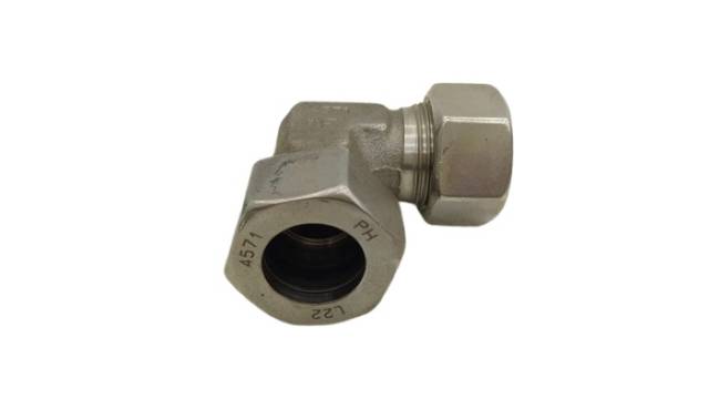 W22-PLA3C71 021 095 000 601 Угловой фитинг из нержавеющей стали