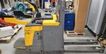 Seitenansicht des Jungheinrich Elektro-Hochhubwagens im Lager
