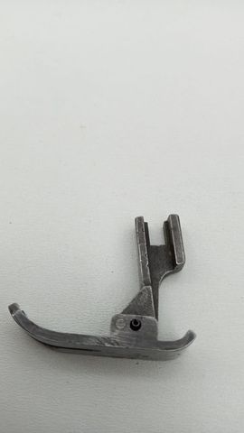 2119797 Sewing Machine Presser Foot Metal Curved