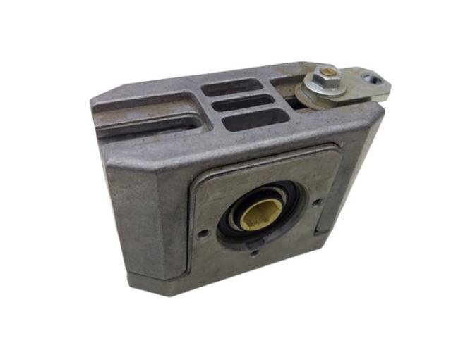Belt drive shaft adapter drive head