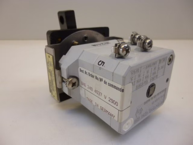 ABB Rotary Switch Circuit GHG2494037V2900