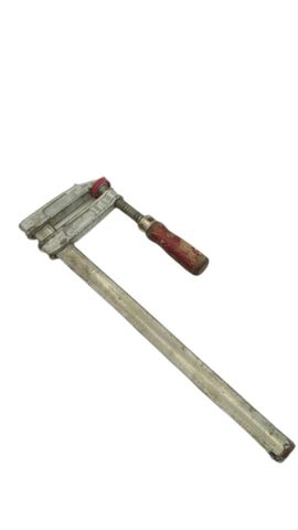 Винтовая струбцина Ideal DIN 5117 со стальным профилем