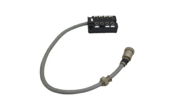 8-портовый распределитель датчиков и исполнительных устройств Murr Elektronik 24V DC