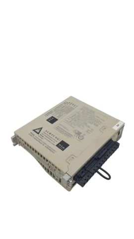 Yaskawa SGD7S-R90AA0A Servopack серворегулятор SGD7SR90AA0A