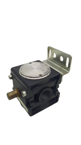 Rexroth 0821300936 Pressure Regulator with Mounting Bracket for Pneumatics