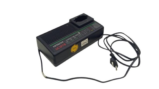 Hitachi UC12YB Battery Charger 7.2V to 13.2V