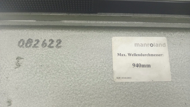 69694