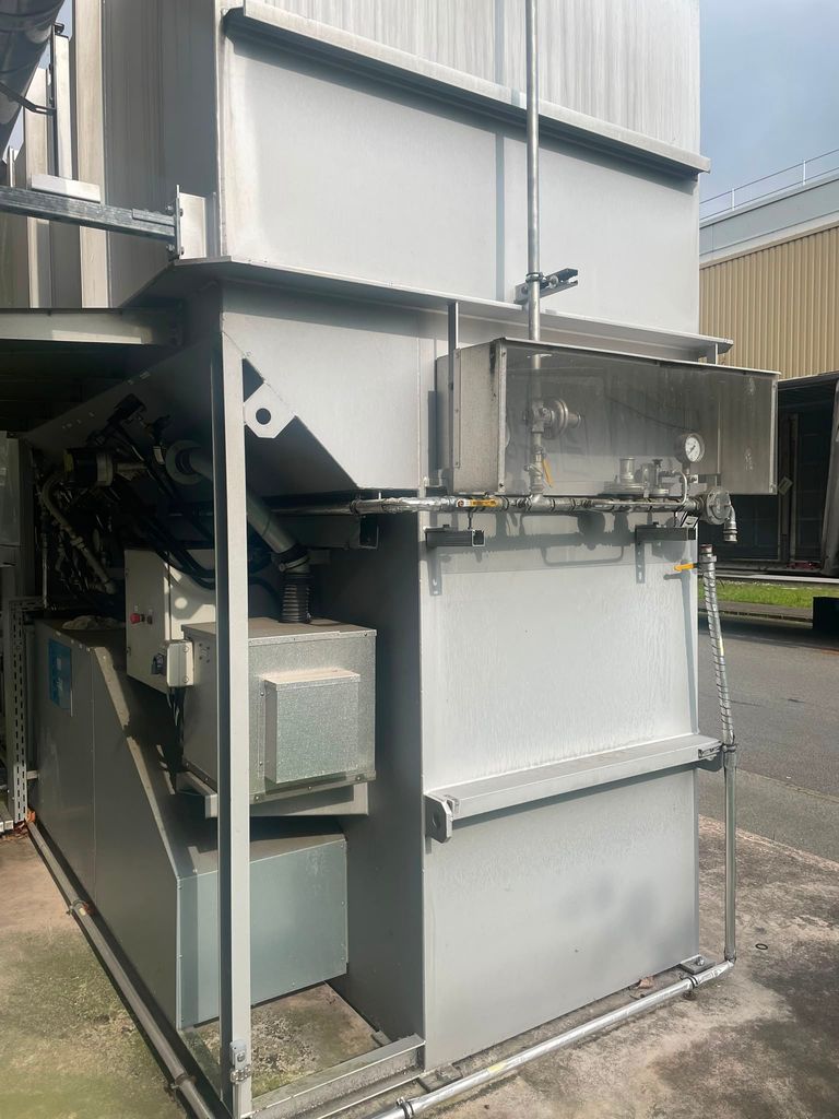 70400_2.jpeg 70400_2.jpeg