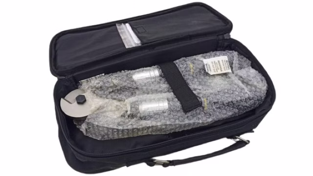 SCC-60S Cable Shears Ratchet Cable Cutter in a Case