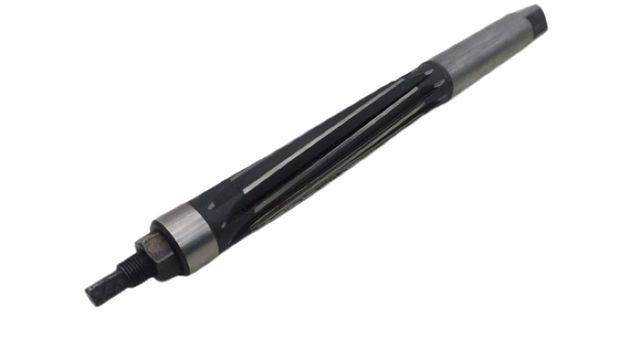 Ручная развертка Titex Plus F1231 HSS 18 0, прецизионная развертка