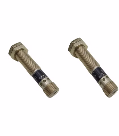 2x Wenglor IB04VB3 Näherungssensor 10 bis 30 V 
