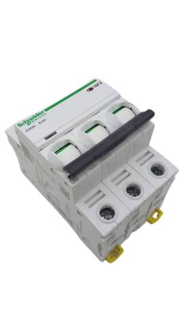 Schneider Electric iC60N B6A Circuit Breaker 3-Pole