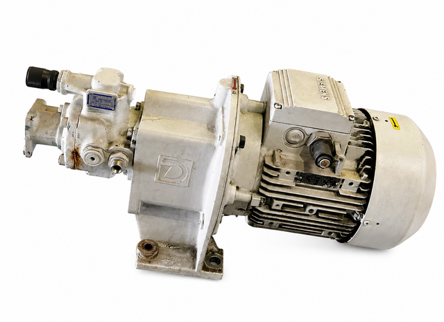 محرك سيمنز 1LA7133-4AA11 7.5kW 1455 دورة في الدقيقة دوپلوماتيك PVA35