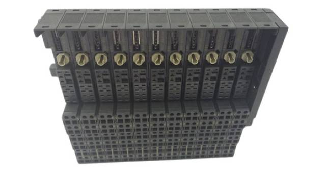 سيمنز 6ES7193 4CA50 0AA0 وحدة طرفية 6ES7193-4JA00-0AA0