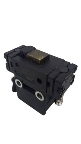 Пневматический упор Bosch 0842900300 с 2 датчиками M12, 10–30 V