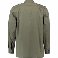 Back view of the Men’s Long Sleeve Hunting Shirt. Ideal for both field adventures and casual outings, this shirt blends comfort and style seamlessly. It’s an excellent choice for hunting enthusiasts who want to add a touch.