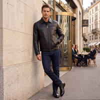 lifestyle-1--2--1145-Trend-505J-Lammnappa-Lederjacke--Lederjacke--schwarze-Lederjacke--Herrenlederjacke--weiche-Lammlederjacke--hochwertige-Lederjacke--Jacke-mit-Knitteroptik--stylische-Le.jpg