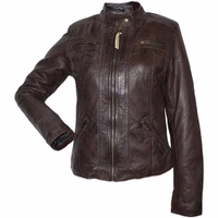 Damen-Lederblazer – Lederjacke aus echtem Lammnappa-Leder. Damen-Lederblazer in Braun – erleben Sie den Nappa-Lederblazer. Die perfekte Ergänzung für Ihre Garderobe. Aus hochwertigem Leder gefertigt, mit Stehkragen, Reißverschluss, langen Ärmeln, seitlichen Reißverschlusstaschen und Reißverschluss-Manschetten. Jet