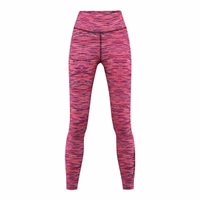 Damen Stretch-Sport-Yoga-Leggings Pink/Schwarz Vorderansicht der Damen Stretchy Leggings Pink Schwarz Sport Yoga Leggings hergestellt aus hochwertigem Polyester Elastan Mix für Flexibilität Komfort und sportliches Design jetzt online bestellen