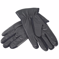 German Wear Lederreithandschuhe Die German Wear Leder Reithandschuhe in Schwarz aus hochwertigem atmungsaktivem Leder gefertigt bieten Haltbarkeit Kontrolle und eleganten Komfort für professionelle Reiter jetzt online kaufen