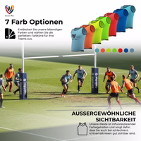 6 mittelblau Trainingsleibchen, zusammen präsentiert, mit Mesh-Stoff und kurzen Ärmeln.