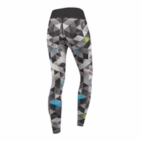 Damen Sport-Yoga-Leggings im Neo-Grunge-Stil Rückansicht der Damen Neo Grunge Sport Yoga Leggings von German Wear flexible atmungsaktive Sportleggings für Frauen ideal für Yoga Fitness Laufen oder Freizeitmode jetzt kaufen online