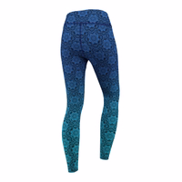 Rückansicht der Mandala Blue Leggings – Sportleggings mit hoher Taille aus blickdichtem, flexiblem, schweißableitendem Material und Mandala-Design für Yoga, Fitnesstraining, Fitnessstudio und lässige Alltagskleidung.
