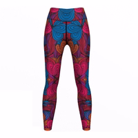 Damen Sport-Yoga-Leggings „Endless Flowers“ Vorderansicht der Women’s Endless Flowers Sport Yoga Leggings mit strapazierfähigem Stretch blickdichtem Stoff und schweißableitendem Komfort für Fitness und Yoga jetzt Leggings kaufen