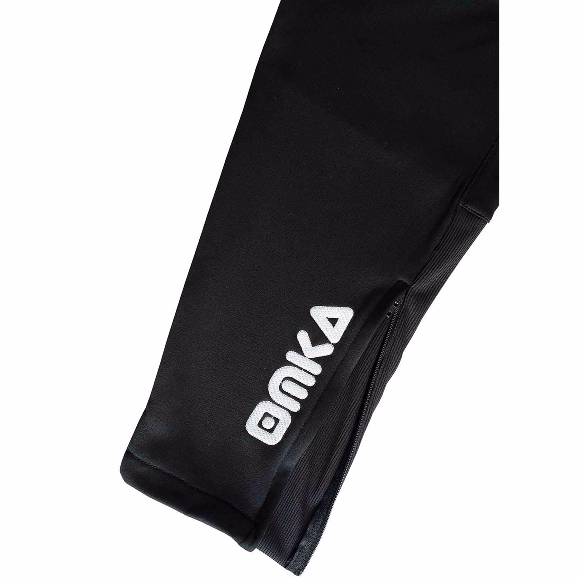 Reißverschlussbündchen an der Unterseite der OMKA Optima Herren Trainingshose Rot für anpassbare Passform und bessere Belüftung beim Training oder Joggen. Online shoppen.