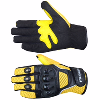 Bleiben Sie mit Bikerhandschuhen komfortabel und geschützt. Aus hochwertigem Textil mit Ledereinsätzen gefertigt, bieten diese gelben Handschuhe Thinsulate-Isolierung, Knöchelschutz und verstellbare Handgelenke. Ideal für Motocross.