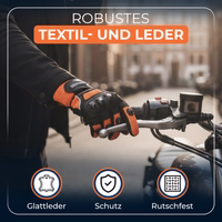 Person trägt Motorrad-Handschuhe am Lenker eines Motorrads, mit deutschem Text zu Lederqualität, Schutz und hoher Griffigkeit.