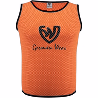 German Wear 12er-Pack Fußballtrikots Vorderansicht der German Wear 12er-Pack Fußball-Westen in Orange mit Kurzarm-Pull-On-Design und Dual-Mesh-Struktur – entwickelt für Komfort bei Teamtrainingseinheiten für alle Altersgruppen. Jetzt sichern!
