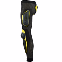 Motorradschutzhose Ansicht der Schützer der gelben Motorrad-Schutzhose, mit Knie-, Hüft- und Oberschenkelpolstern – entwickelt für Aufprallresistenz, atmungsaktiven Komfort und Sicherheit des Fahrers beim Sport. Jetzt sichern!